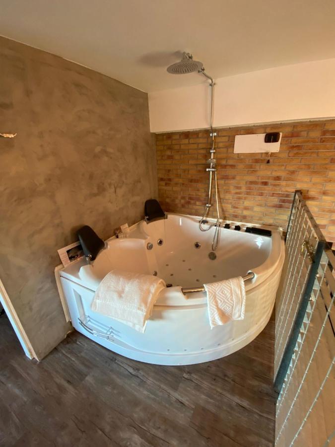 B2In Suite & Office Capriate San Gervasio Εξωτερικό φωτογραφία